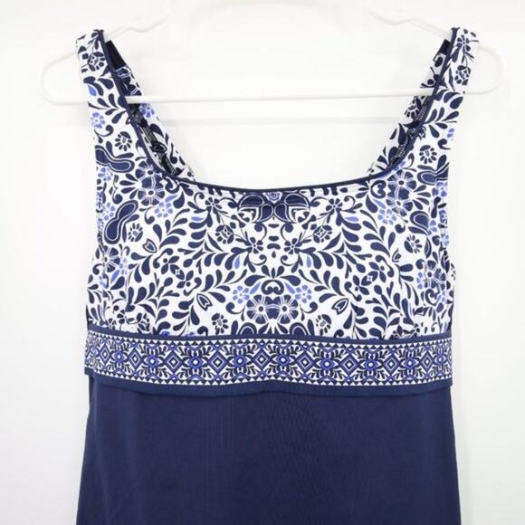 NWOT Lands End Navy Blue White Pattern Swim Tankini Top Underwire Size 8 - Picture 2 of 8